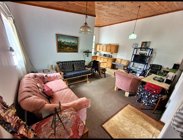 2 BEDROOM TOWNHOUSE FOR SALE IN CLARINA